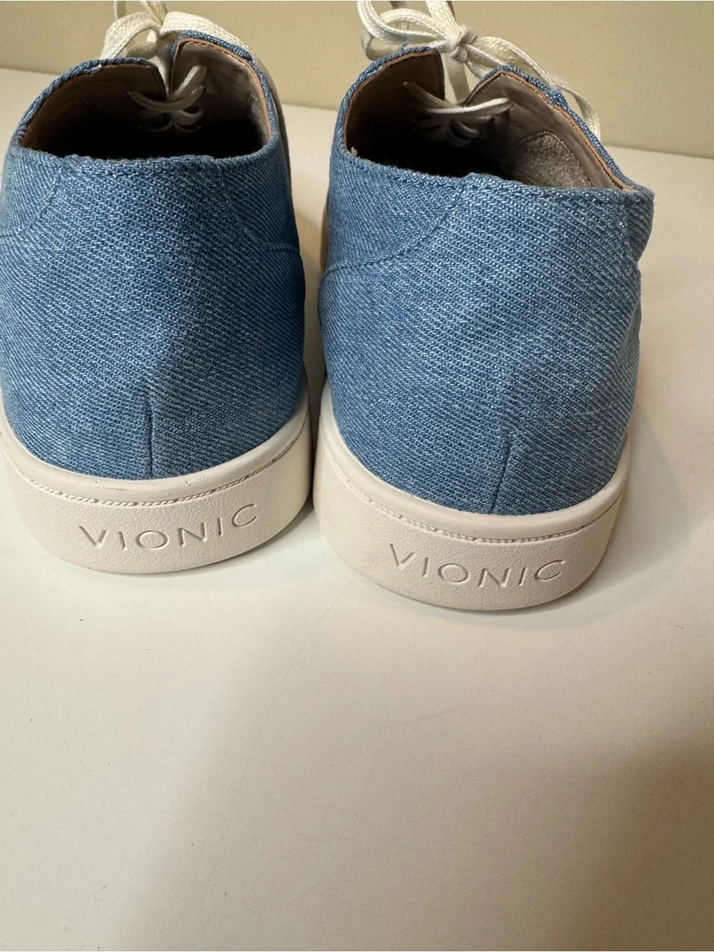 Vionic Callie Denim Lace-Up Sneakers Wide Women’s Size 8 Comfort Walking Shoes